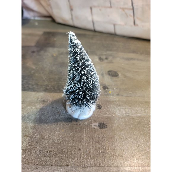 Village accessory lemax frosted pine tree decor - Picture 3 of 4